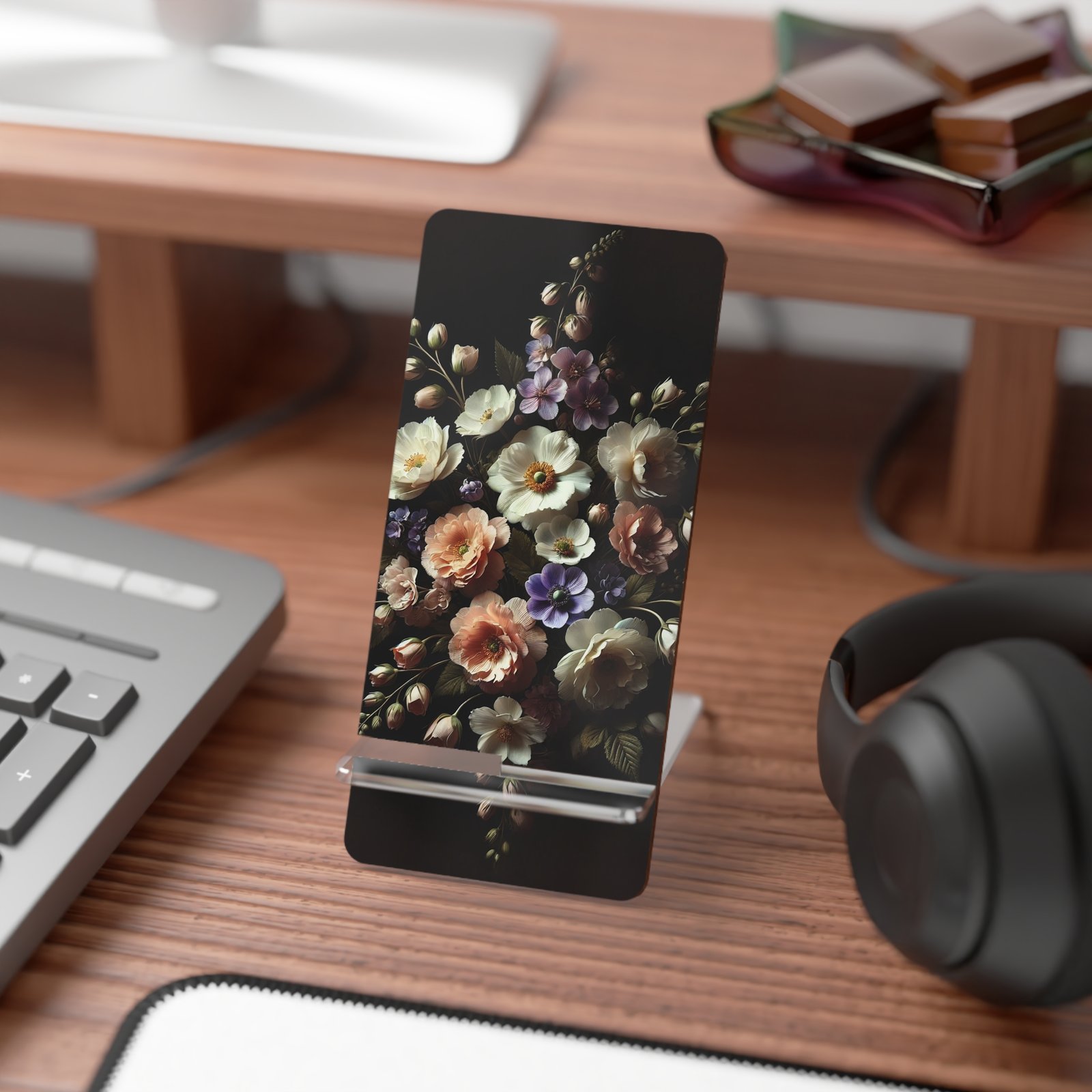 Floral and Fabulous Phone Stand - Image 3