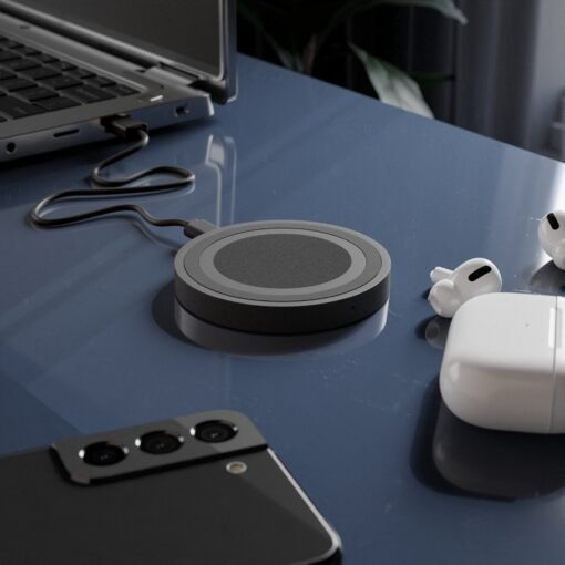 Sophisticated Black Wireless Charging Pad - Image 4